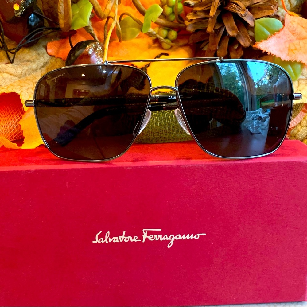Ferragamo Suns (Men)